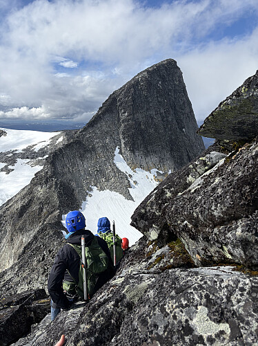 Stølsnostinden må være en av Jotunheimens flotteste topper!