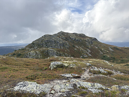 Kidliknappen sett fra oppstigningen til Roåkerknappen