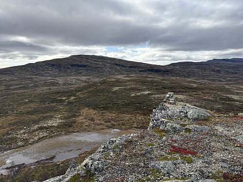 Utsikt fra Søre Risåhøgda tilbake mot Nonstjønnkampen