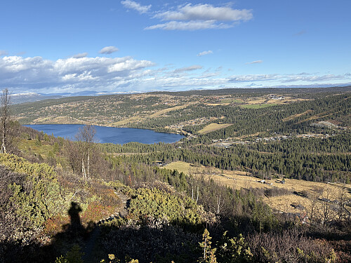 Fin utsikt ned mot Valsvatnet på vei tilbake mot bilen