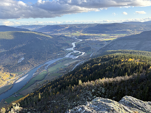 Utsikt mot Vinstra fra Bjørnsonsprofilen