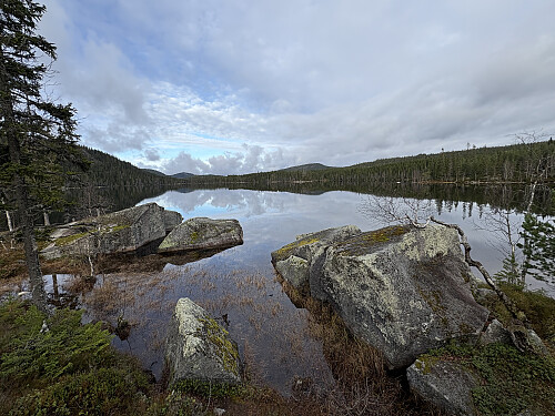 Nydelig plass i sørenden av Skarvvatnet