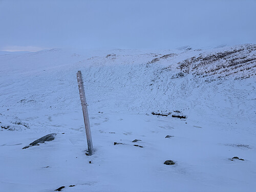 Utsyn ned til Smuksjøseter fra toppen av Baksidevassberget