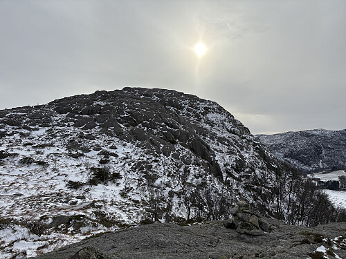 Askenuten sett fra skaret nedenfor