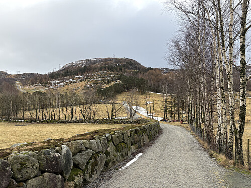 Vardafjell sett fra Sporaland gård