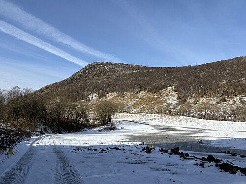 Mot Skaret og Skeisfjellet