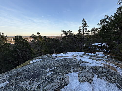 Sonskollen med litt utsikt retning Son