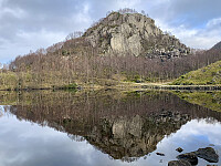 Toppen sett fra sør.