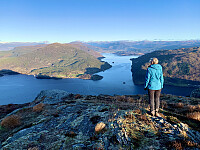 Utsikt innover Etnefjorden mot Etne.