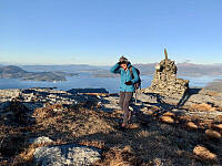 Varden, litt nordøst for topp-punktet.