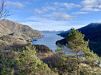 Det fineste med denne turen er kanskje utsikten østover i Yrkjesfjorden.