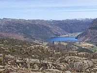 Utsikt mot Rusdalsvatnet og Rusdal fra varden.