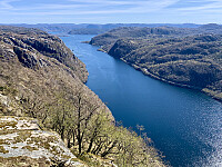 Utsikt mot østre del av Hidrasundet.