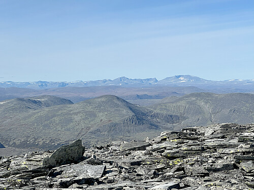 Mot Dovrefjell og Snøhetta
