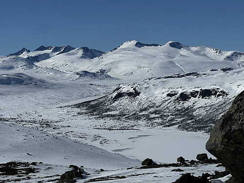 Tilbakeblikk ned i Heimdalen, og over til dagens alternative mål. 
