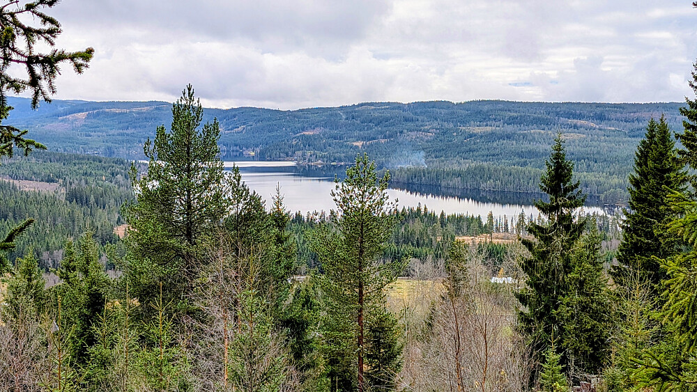 Mot Skumsjøen 