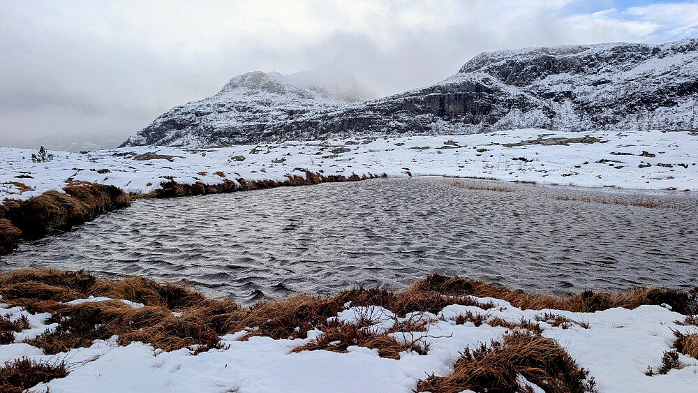 Bløkallen langt der bak 