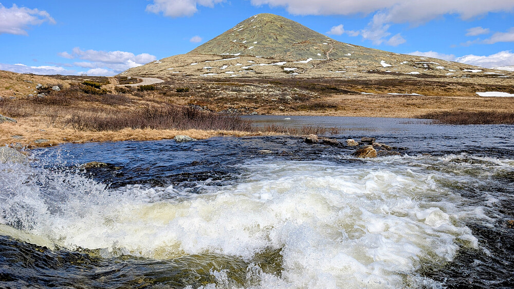 Muen...er flott fjell. Var her rett før 17. mai. 