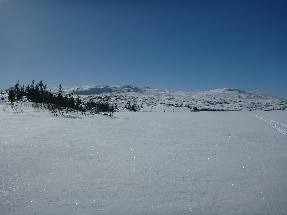 Storheggsjøen med Heggsjøfjellet og Heinåklumpen