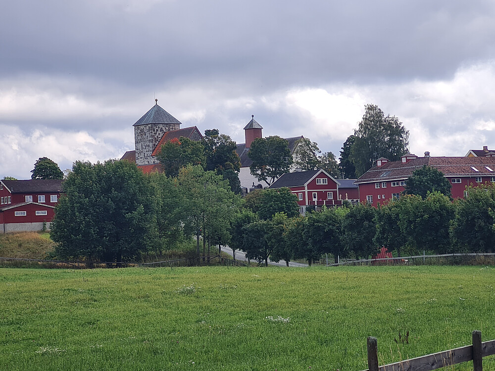 Søsterkirkene fra Steinhuset