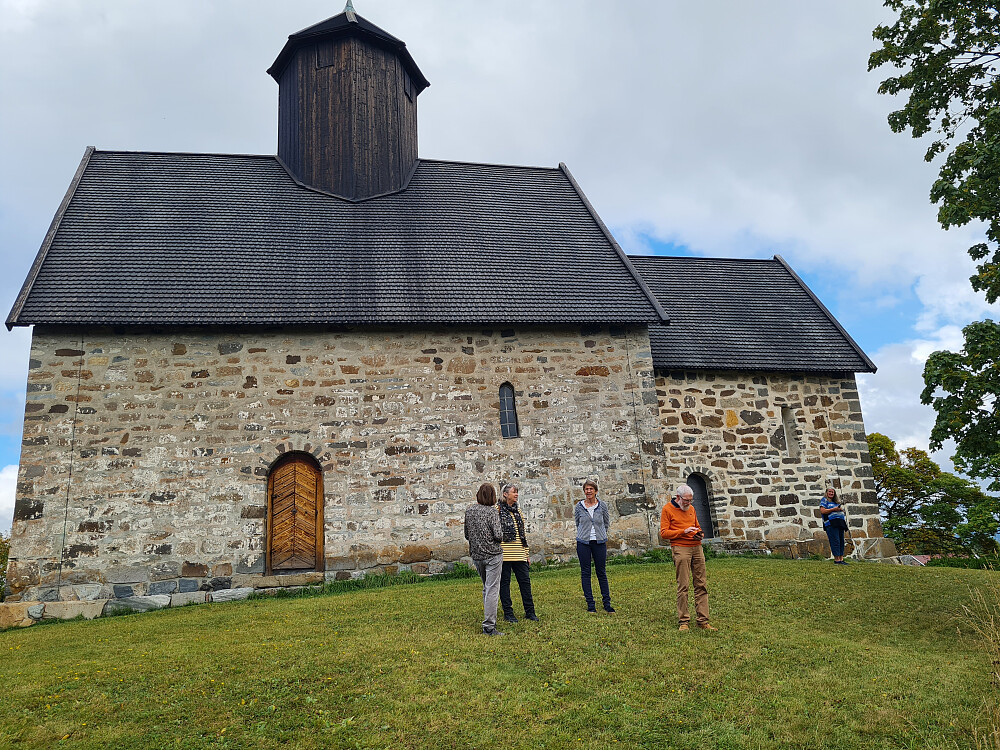 Tingelstad gamle kirke