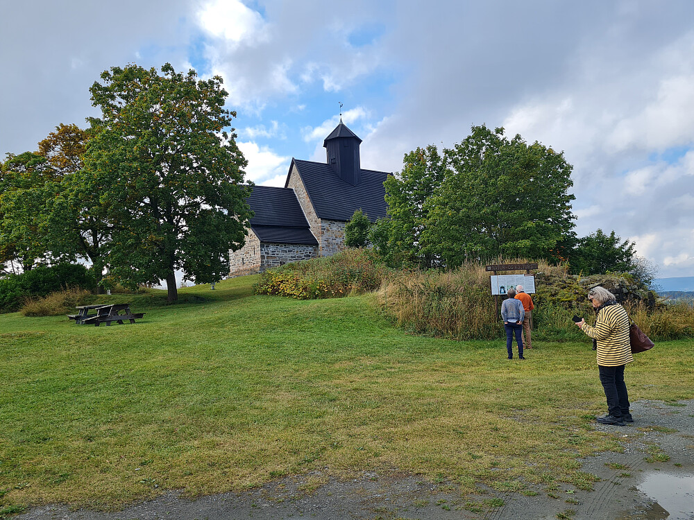 Tingelstad gamle kirke