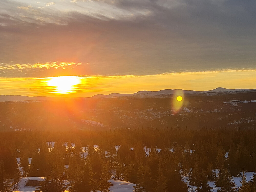 Mot kjente Vestfjell, Djuptjernskampen til høyre