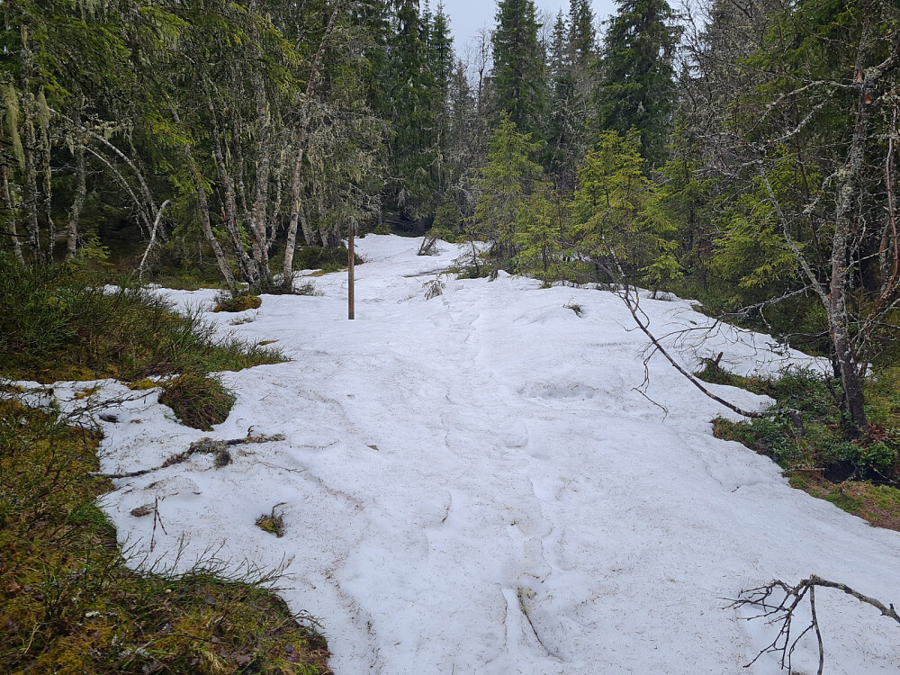 Ennå en del snø i råket