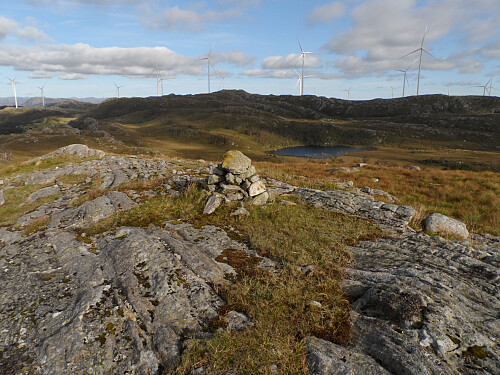 På Heddane med tilbakeblikk mot Måkaknuten i bakgrunnen.