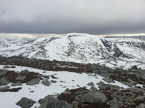 Sørvest mot Urdalsfjellet.