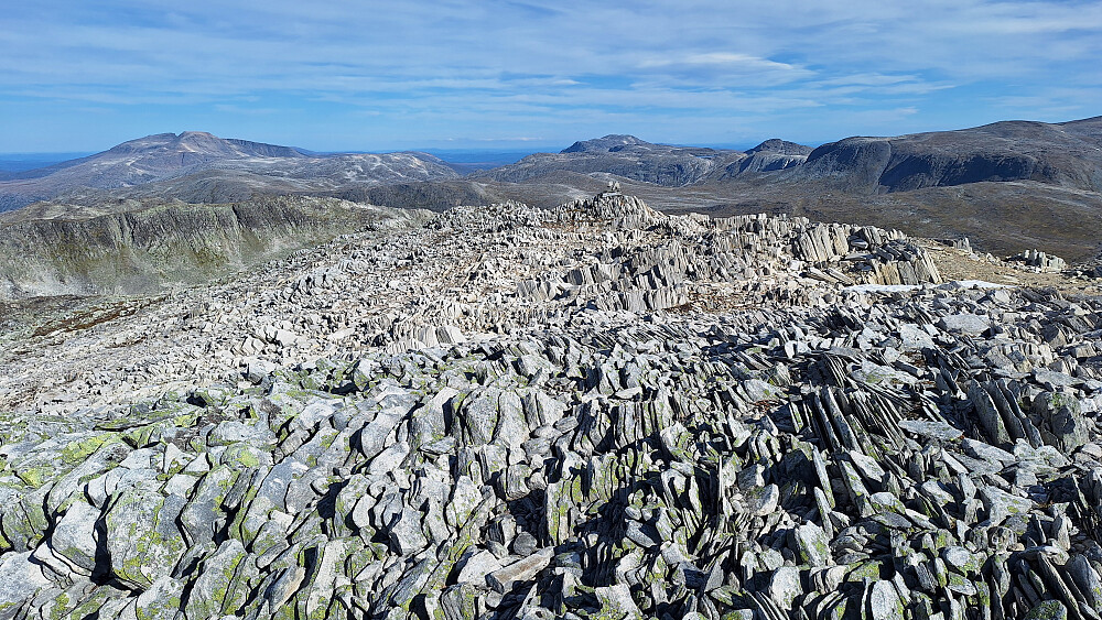 Snodige steinforhold på Søndre Storlifjellet.