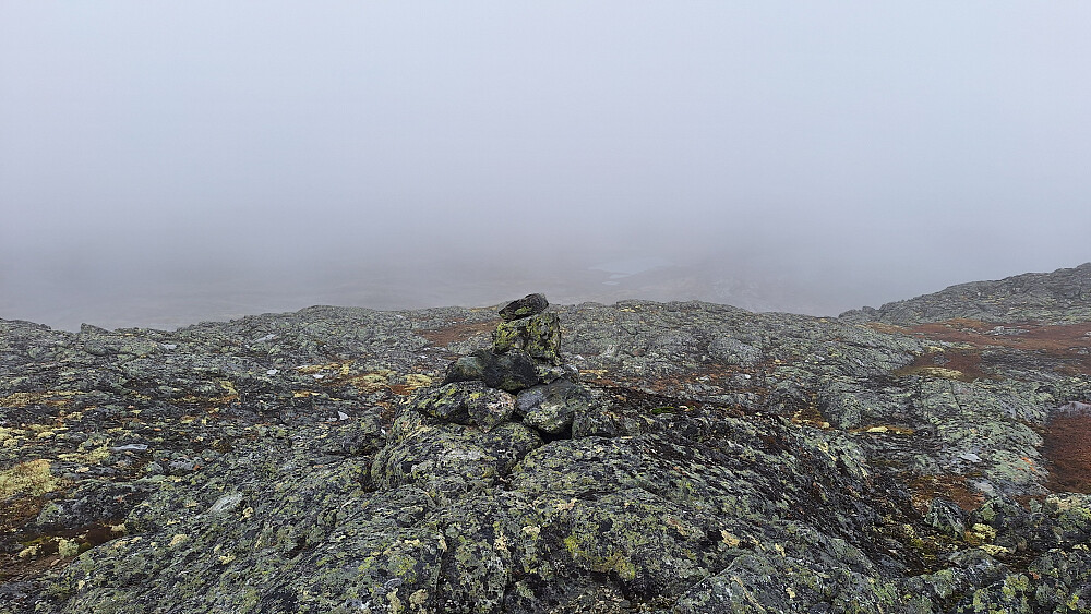 Øvre Salen, null utsikt og regn igjen.