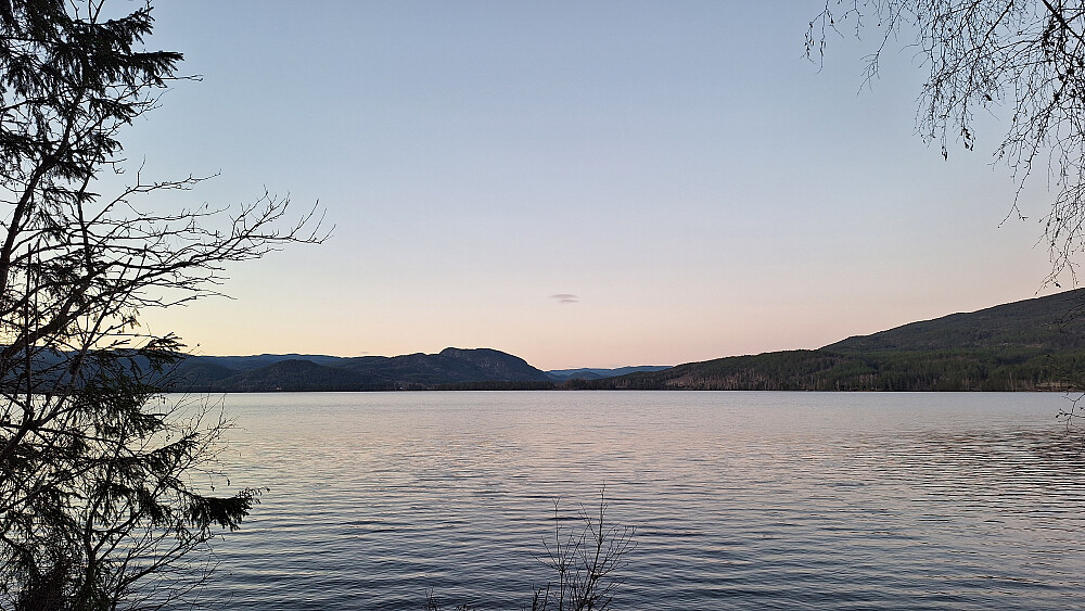 Sperillen mot Nes i Ådal.