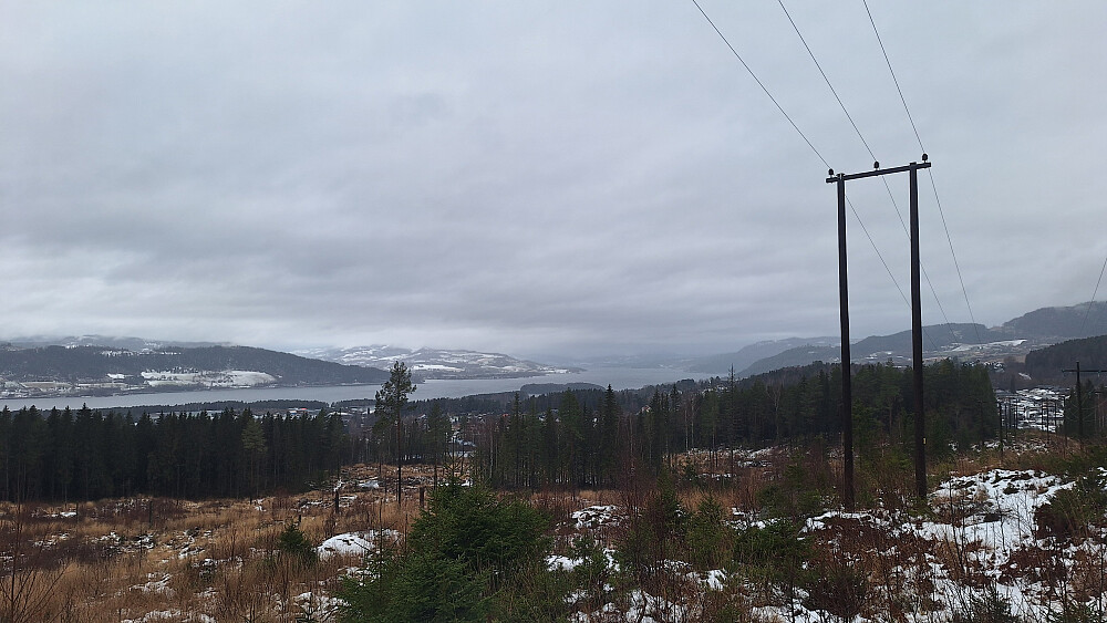 Regn, vind og 4 plussgrader. 