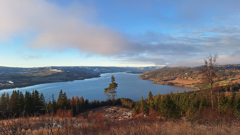 Utsiktspunkt litt nedenfor Kjosberget.