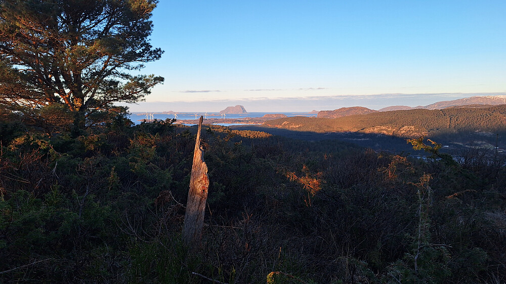 Mot Askvoll og Alden.