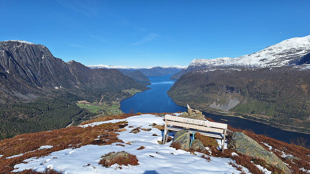 Sigdestadnakken fortopp retning Ålfoten.