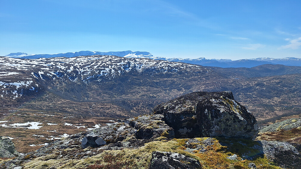 Mye snø på Blåfjellets nordflanke.