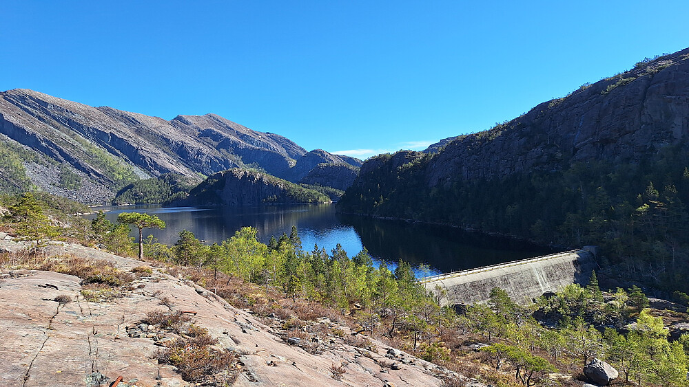 Demning Svelgsvatnet.