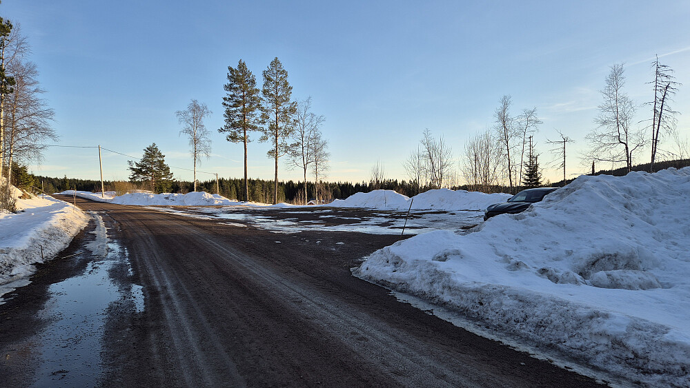 Tilbake ved den store parkeringsplassen, like nord for Breivannsstua.