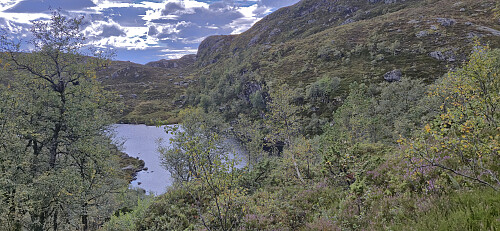 The "trail" northeast of Småbotna...