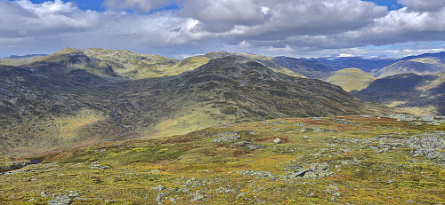 Uraskarfjellet, Fyresnipa and Øyastølsfjellet from the descent to Tverraldskaret