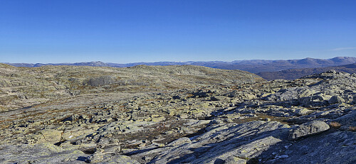 Towards Fresvikbreen from the summit