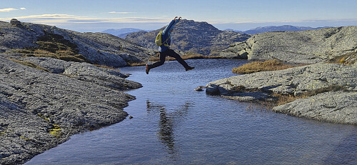 Endre taking a shortcut at Herdabreida :)
