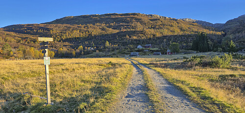 Looking back at Øyaset from the end of the hike