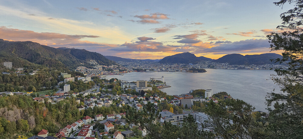 Towards the Bergen city center from Furukammen
