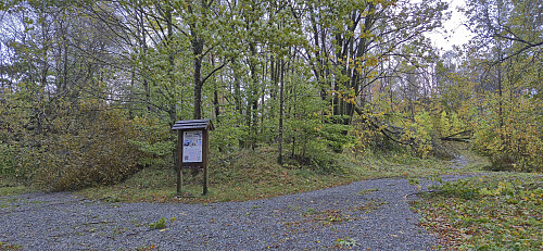 Both roads to the main viewpoint at Hellen festning were blocked by fallen trees 