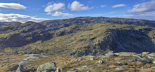 Looking back at Solheimsfjellet from the ascent to Viksetnipa