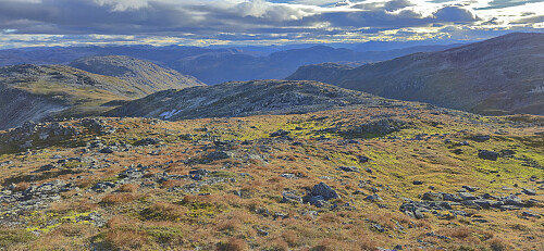 Descending from Fyresnipa
