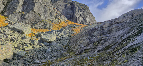 Approaching the highest point south of Reinskarnuten 